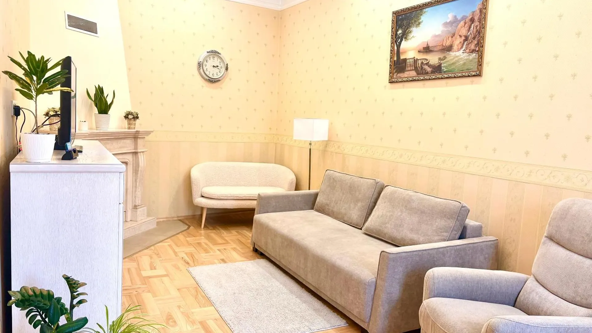 One Bedroom Apartment With Balcony-Kostyushka Street,16 Lviv Ukrayna